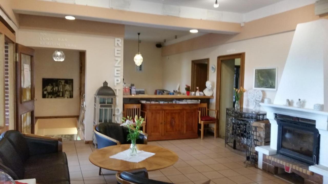 Gasthaus Und Hotel An Der Kost Hattingen Exteriör bild